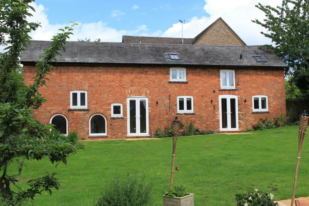 Bed and Breakfast The Old Bakery Barn Pattishall Екстер'єр фото